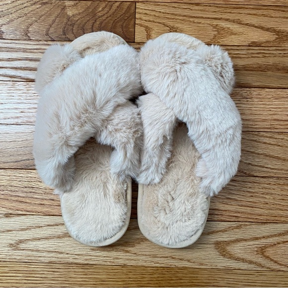 Fuzzy slippers light pink - Picture 2 of 3